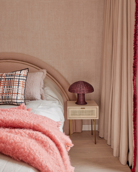 Valk at Home Hoofdbord Grand Hotel Valk at Home Hoofdbord Grand Hotel