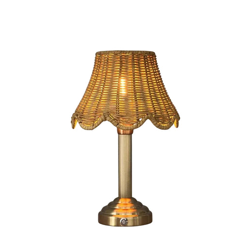 Numi Lamp Rattan Scallop