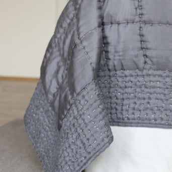Sprei Delia - Anthracite - Himla Sprei Delia - Anthracite - Himla