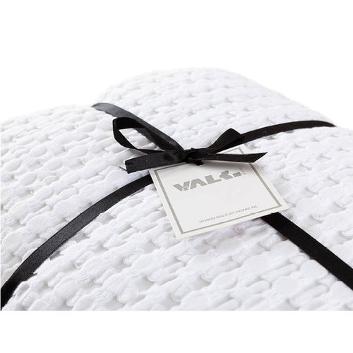 Sprei Nikki - White