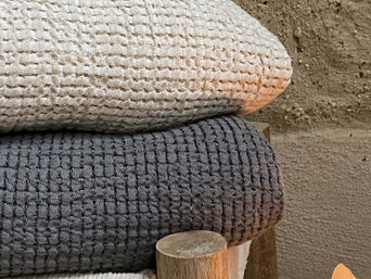 Plaid - Dark Grey - Simone Plaid - Dark Grey - Simone